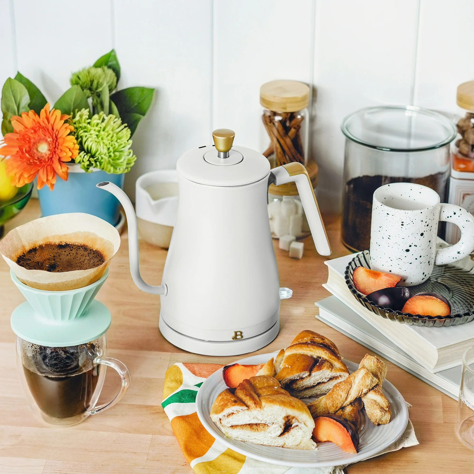 Drew Barrymore 1-Liter Electri - مراجعة Electric Kettle Gooseneck وسعره